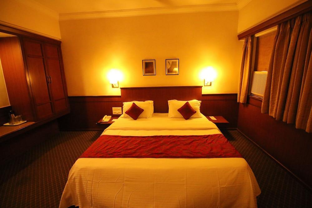 Hotel Skylon Ahmadabad Zewnętrze zdjęcie