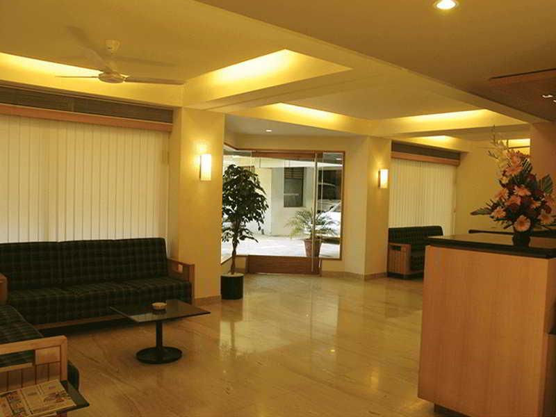 Hotel Skylon Ahmadabad Zewnętrze zdjęcie