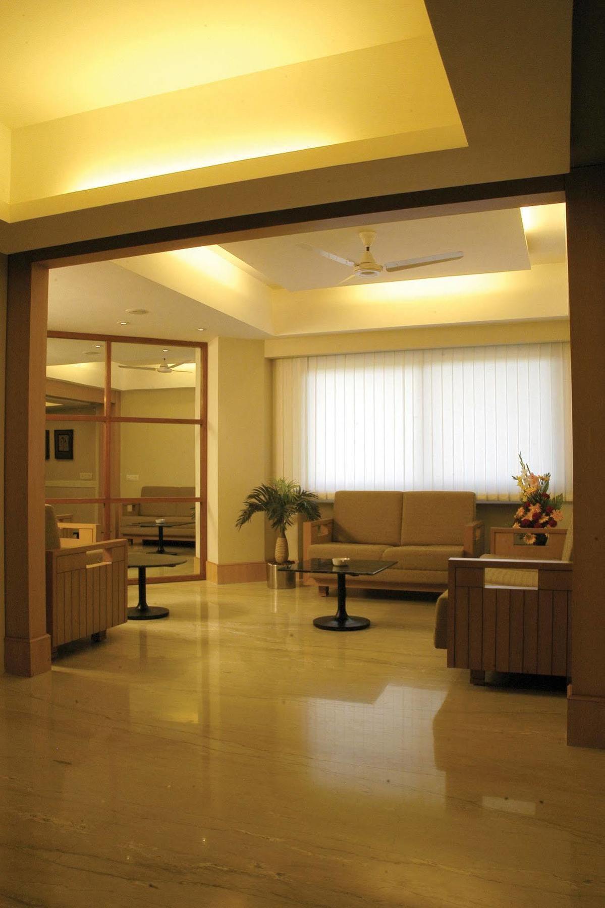 Hotel Skylon Ahmadabad Zewnętrze zdjęcie